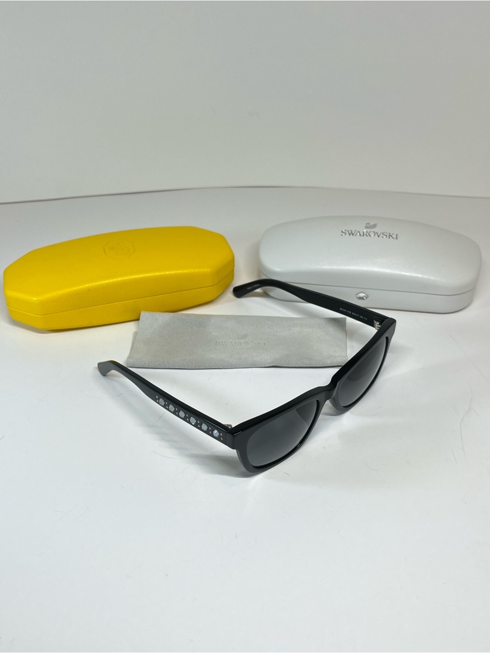 Swarovski SK374 01B Black Cat Eye Plastic Eyeglasses Frames 53-17-140 Cases